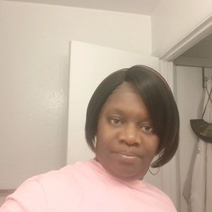Meet your Posher, Zainab